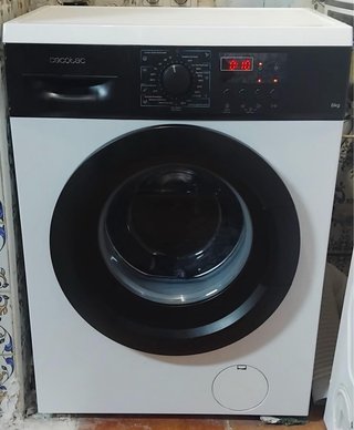 Lavadora Cecotec Bolero 1 año antigüedad