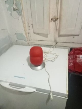 Lámpara de mesa moderna