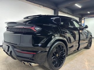 Lamborghini Urus 2025