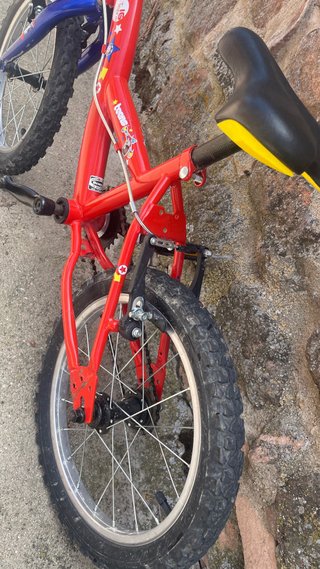 Bicicleta infantil 16 pulgadas. REBAJADA