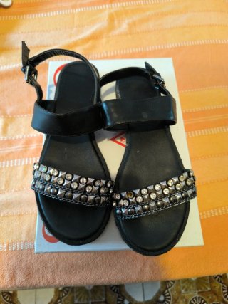 Sandali Guess Neri con Borchie Argento
