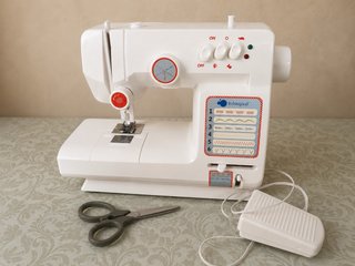 Máquina de coser de juguete Imaginarium