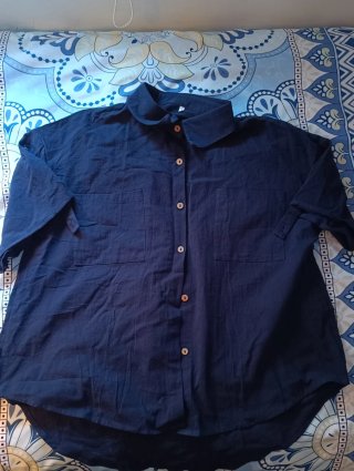 Camisa azul marino