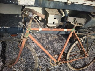Bicicleta antigua frenos de varilla
