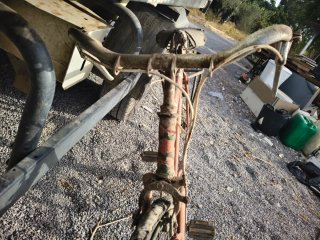 Bicicleta antigua frenos de varilla