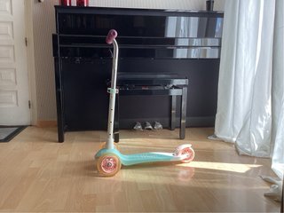 Patinete 3 ruedas Decathlon con luces
