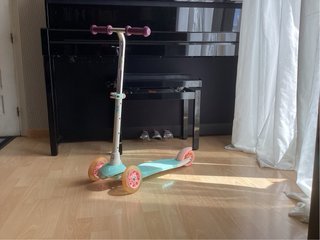Patinete 3 ruedas Decathlon con luces