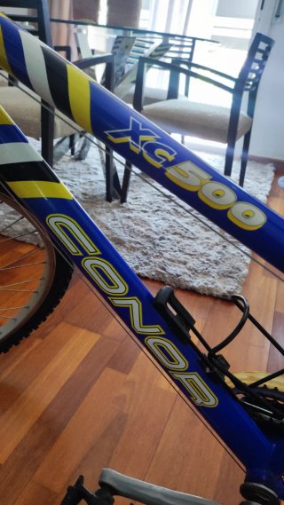 Bicicleta Connor XC 500 amarilla y azul