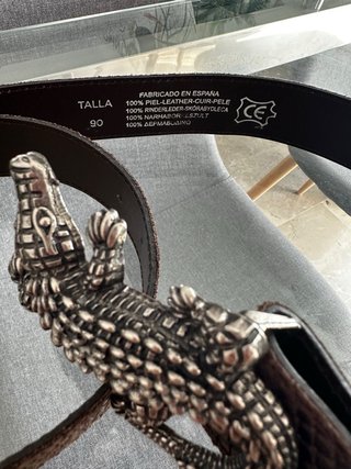Cinturón Piel Hebilla Cocodrilo Talla 90