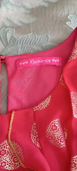 Vestido corto marca Flamenco coral con topos dorad