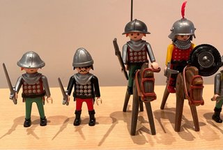 Lote Playmobil Medieval: 7 Figuras y Accesorios