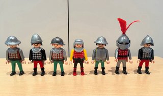 Lote Playmobil Medieval: 7 Figuras y Accesorios