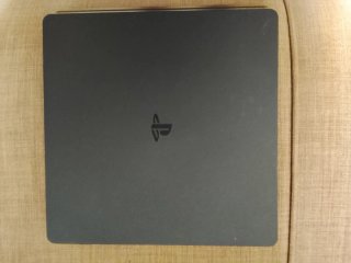 PS4 Slim Negra sin mando