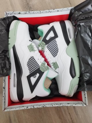 Zapatillas Jordan 4 Verde y Blanco