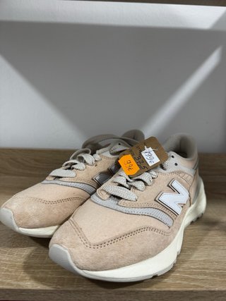 Zapatos New Balance 997H Talla 37.5 Beige/Gris