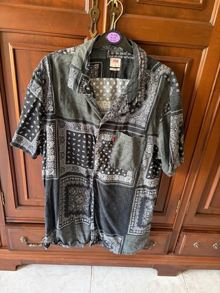 Camisa Levi's Estampada Talla M