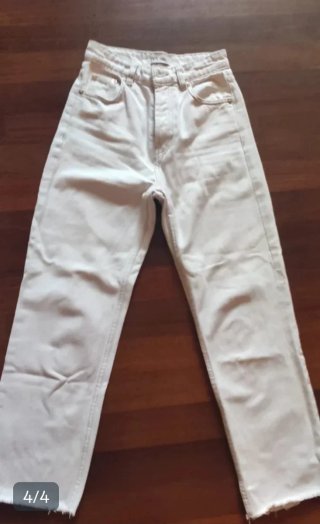 Pantalón blanco Zara t. 34 mujer