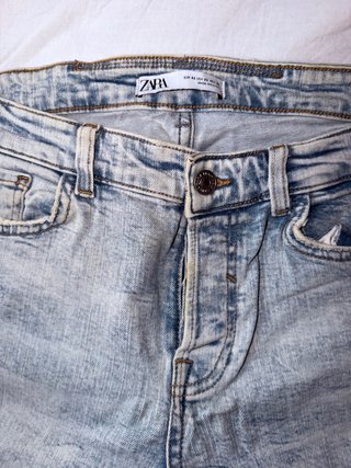 Vaqueros rotos Zara