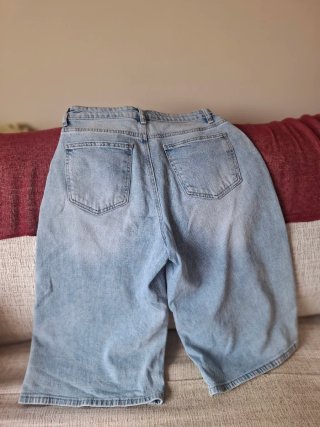 Bermudas tejanas anchas