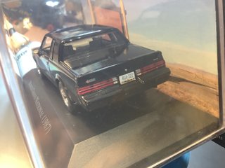 Coche Buick Grand National 1987 1/43 IXO
