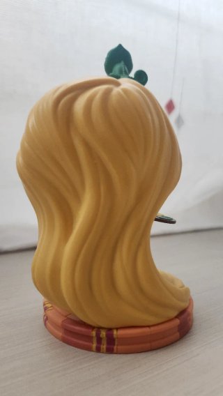 Funko Pop Rapunzel con Pascal (SIN CAJA)
