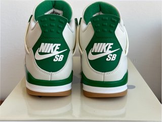 Jordan 4 Retro SB Pine Green Talla 40