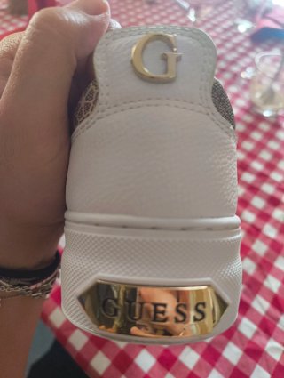 Bambas Guess Marrones y Blancas