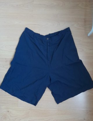 Pantalón corto azul