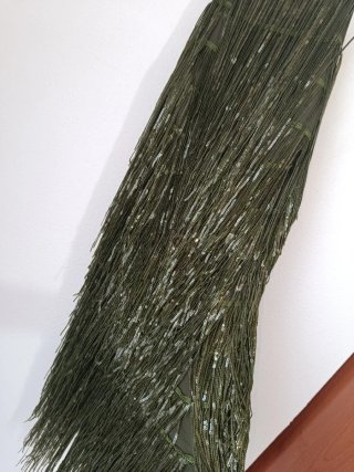 Vestido de flecos verde Zara