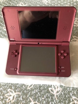 Nintendo DSi XL Granate