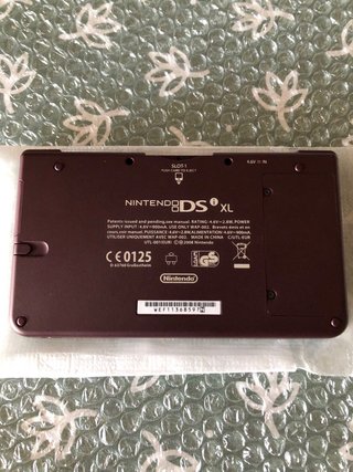 Nintendo DSi XL Granate