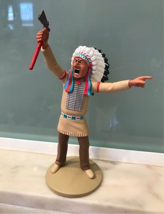 fFigura Tintin. Jefe indio