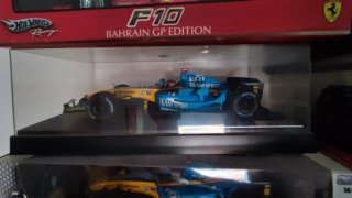 Renault R25 F1 Alonso Hotwheels 1:18