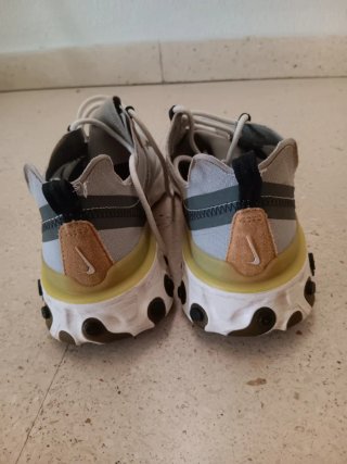 Zapatillas Nike React Gris y Amarillo
