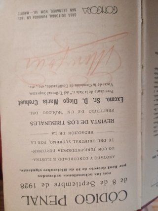 SE VENDEN LIBROS ANTIGUOS