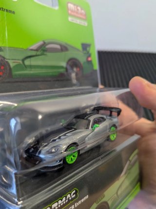 Tarmac Works Dodge Viper CHASE MINT CONDITION