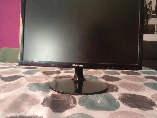 Pantalla Samsung 19 S19C150