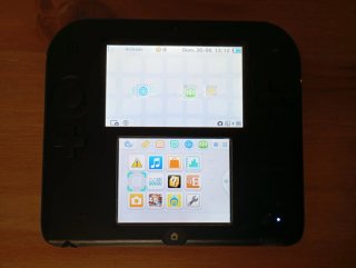 Nintendo 2DS Nera + Caricatore