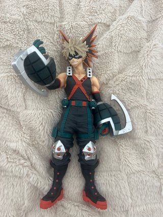 Figura Anime Katsuki Bakugo