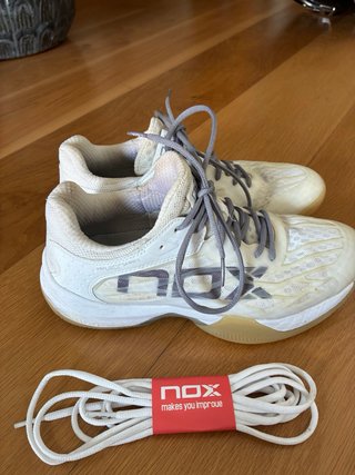 Lote Padel: Pala, Mochila, Zapatillas, rescuer