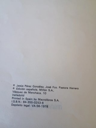 SE VENDEN LIBROS ANTIGUOS