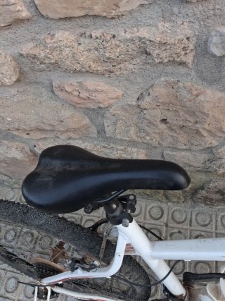 Bicicleta Rockrider Blanca y Roja Talla M