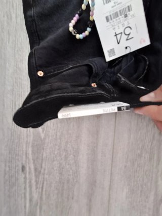 Pantalón D98 negro Talla 34