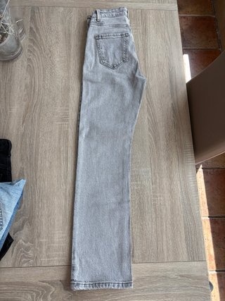 Pantalón Vaquero Stradivarius D98 Straight