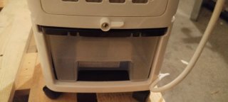 Ventilador con depósito de agua gris marca bimar