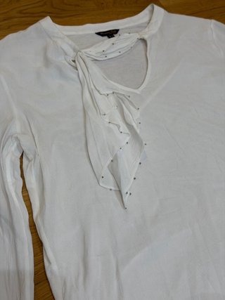 Blusa Massimo Dutti blanca con lazada