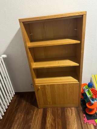 Mueble de pino para Tv y estanteria