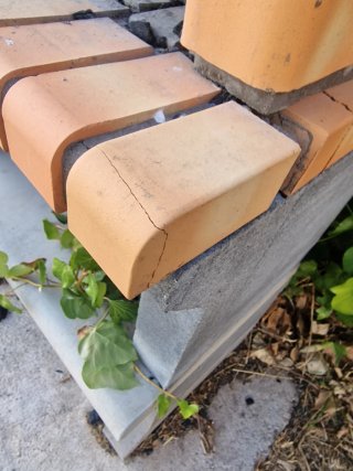 Barbacoa de obra ladrillo y cemento