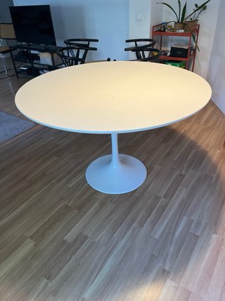 Mesa Tulip Redonda Blanca