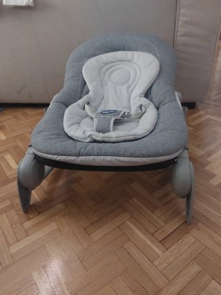Hamaca bebé Chicco gris